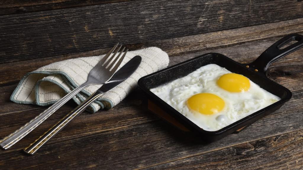 El truco simple de los chefs: agua para huevos revueltos&nbsp;esponjosos